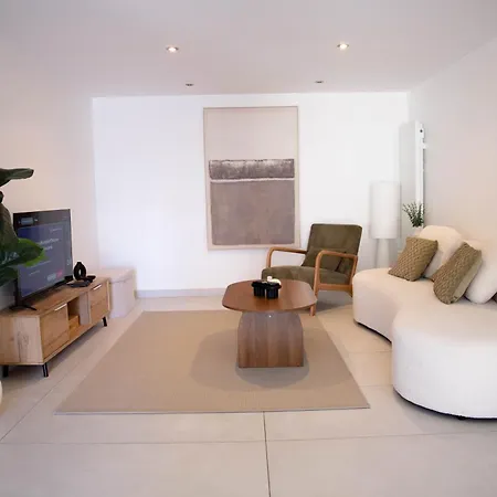 בית נופש Elegante 3chambres Terrasse Et Parking Zenith קאין