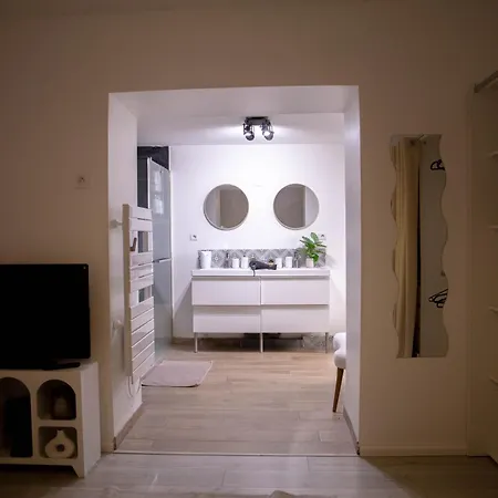 Elegante 3chambres Terrasse Et Parking Zenith *